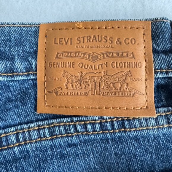 LEVI'S Wedgie Straight Button Fly Jeans - Picture 7 of 15